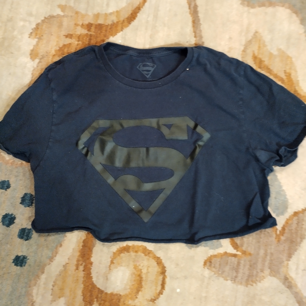 Cropped superman t shirt